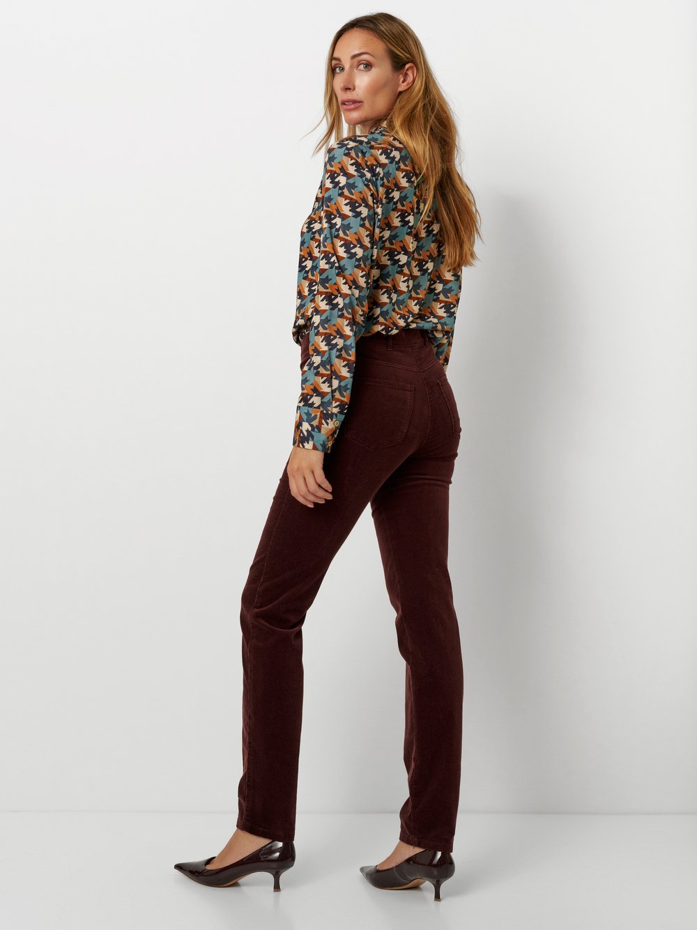 Corduroy trousers with a high waist | Style »be loved« dark red