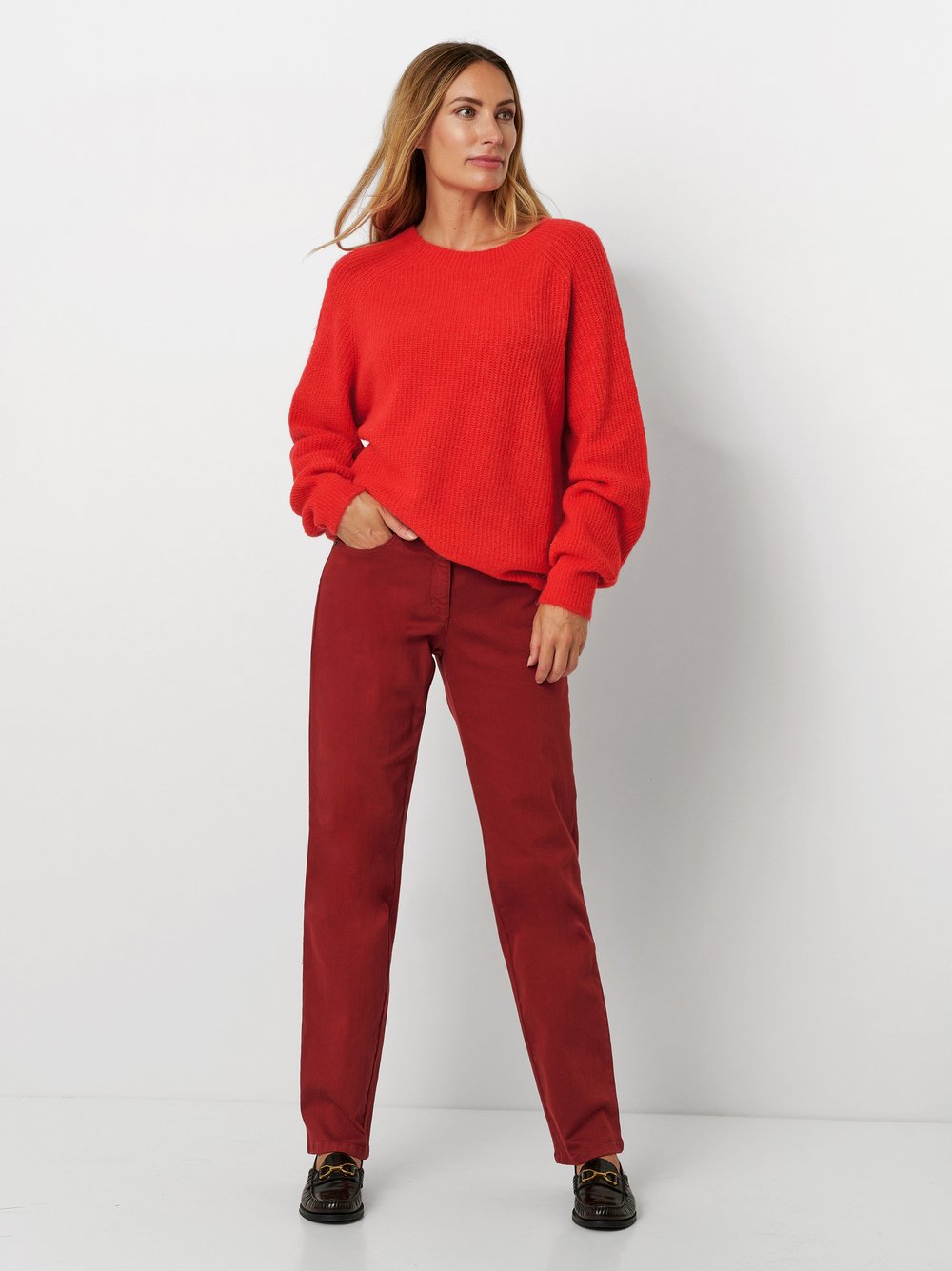 Relaxed, coloured jeans | Style »Honey« red